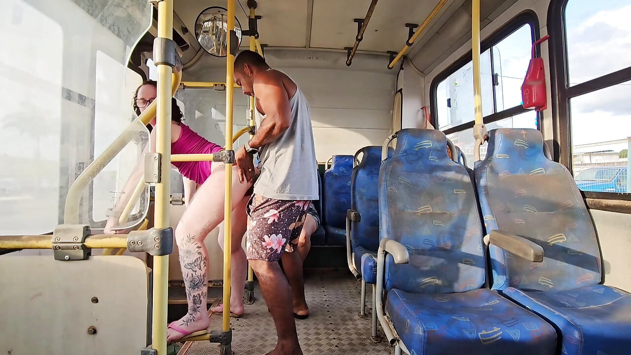 DUDE GETS ON PUBLIC TRANSPORT I SCREWED UP FOR EVERYONE TO SEE AND LEFT