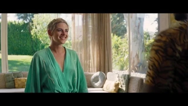 Kristen Stewart tits in sex scenes