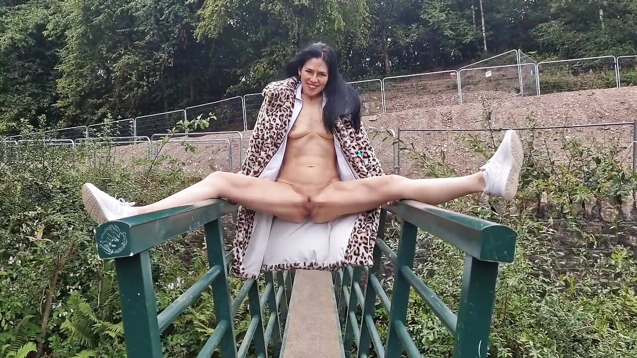 Public Nudity Gaping My Pussy in Close up and Pissing