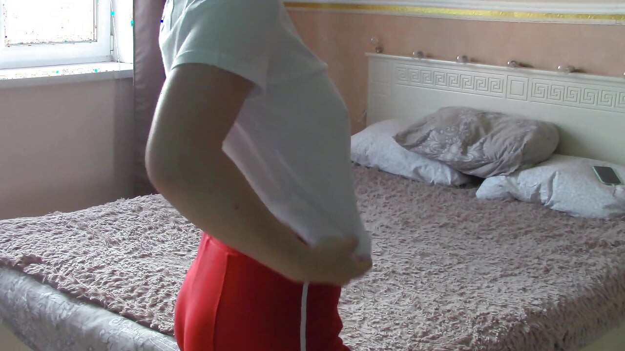 Po pracy piękno szarpie się na porno z lesbijkami