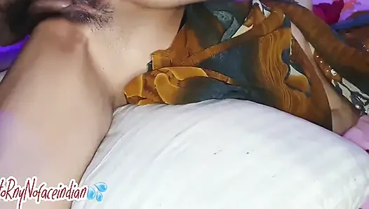 Auf die muschi meiner süßen freundin kommen, nachdem sie gut gefickt hat.