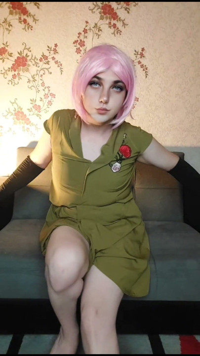 Fabulous in Green: Three Wigs, One Dress, and Smooth Girly Legs! | Clip 1