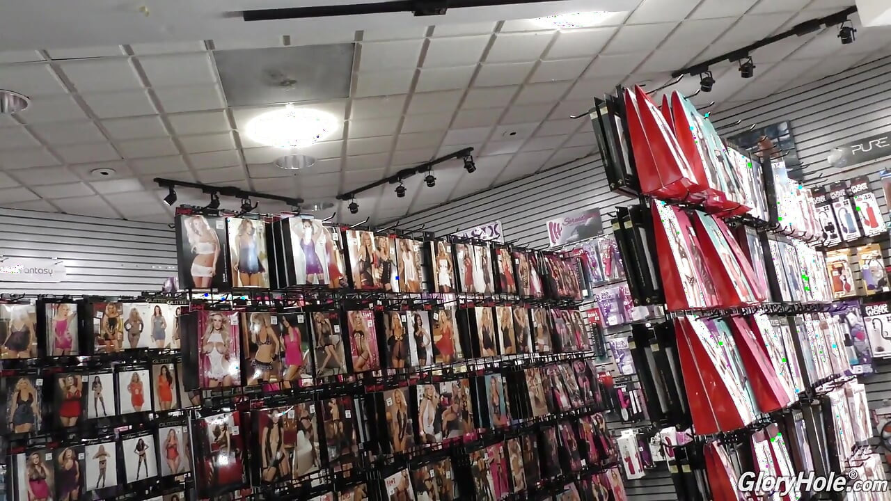 Daizy Cooper i Carmen Valentina odkrywają bbc gloryhole