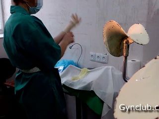 Pożądliwa ręczna robota pielęgniarki