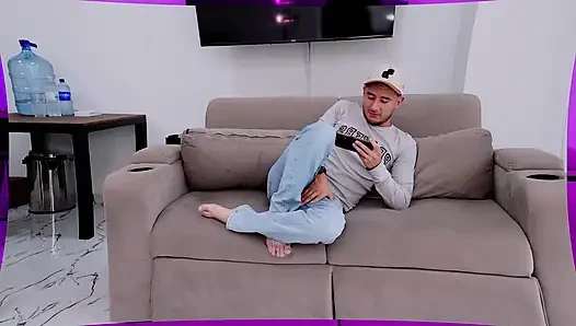 I FULFILL MY FANTASY OF FUCKING MY STEPSISTER AND GIVING HER PUSSY MY MILK