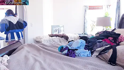 squirting stepdaughter needs help with her wet pussy