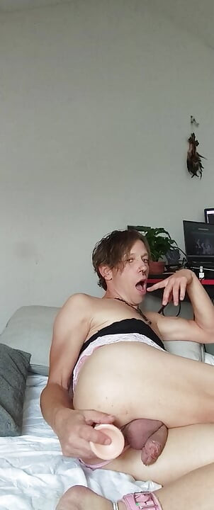 不要告诉我的教友们..但我想制作色情片