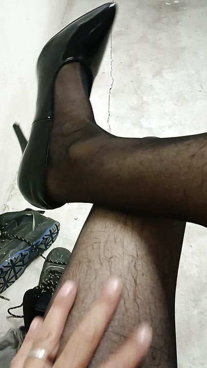 İş yerinde crossdressing - Cuma 12:04
