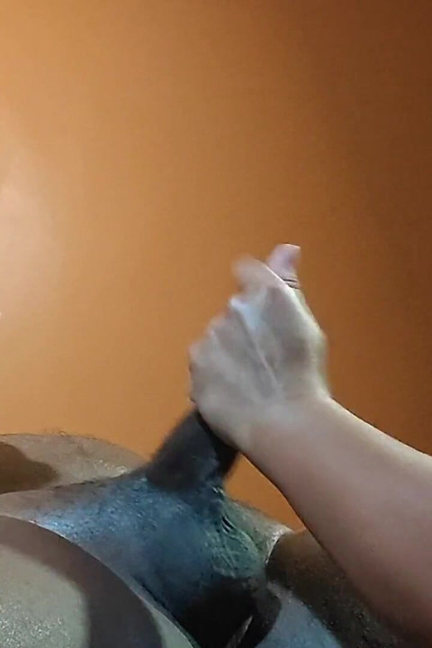 Aku suka banget memekku dicrot sperma hangat