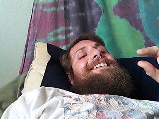 Un mec hétéro se fait sucer la bite par un homme pour la première fois en POV