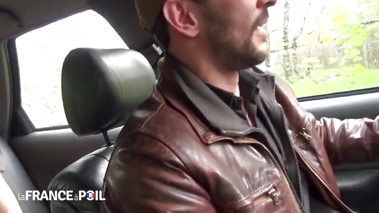 Horny Young Slut Gets Dirty Ride From Cabby