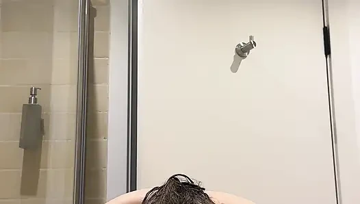 Fun in the Hotel Tube