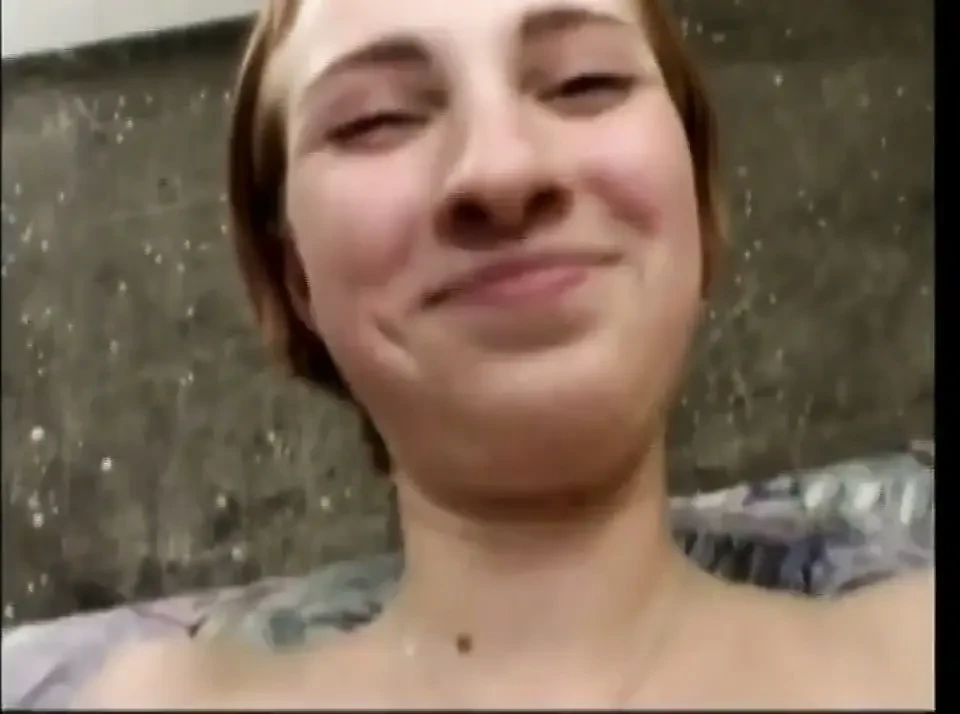 Amateur Teen Masturbated with Dildo in Hairy Pussy Then Cum in Mouth with Blowjob