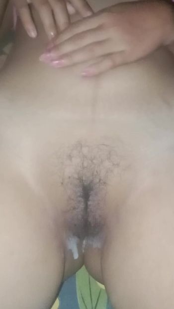 Buceta molhada depois da masturbação
