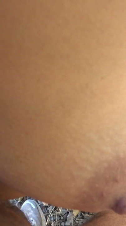 Fransk amatör milf är chockad!! Hon fick en riktig pervers voyeur efter henne | Klippa 1