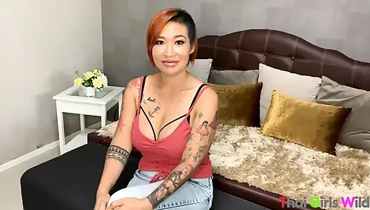 Татуированную азиатскую красотку жестко трахнули после соблазнения
