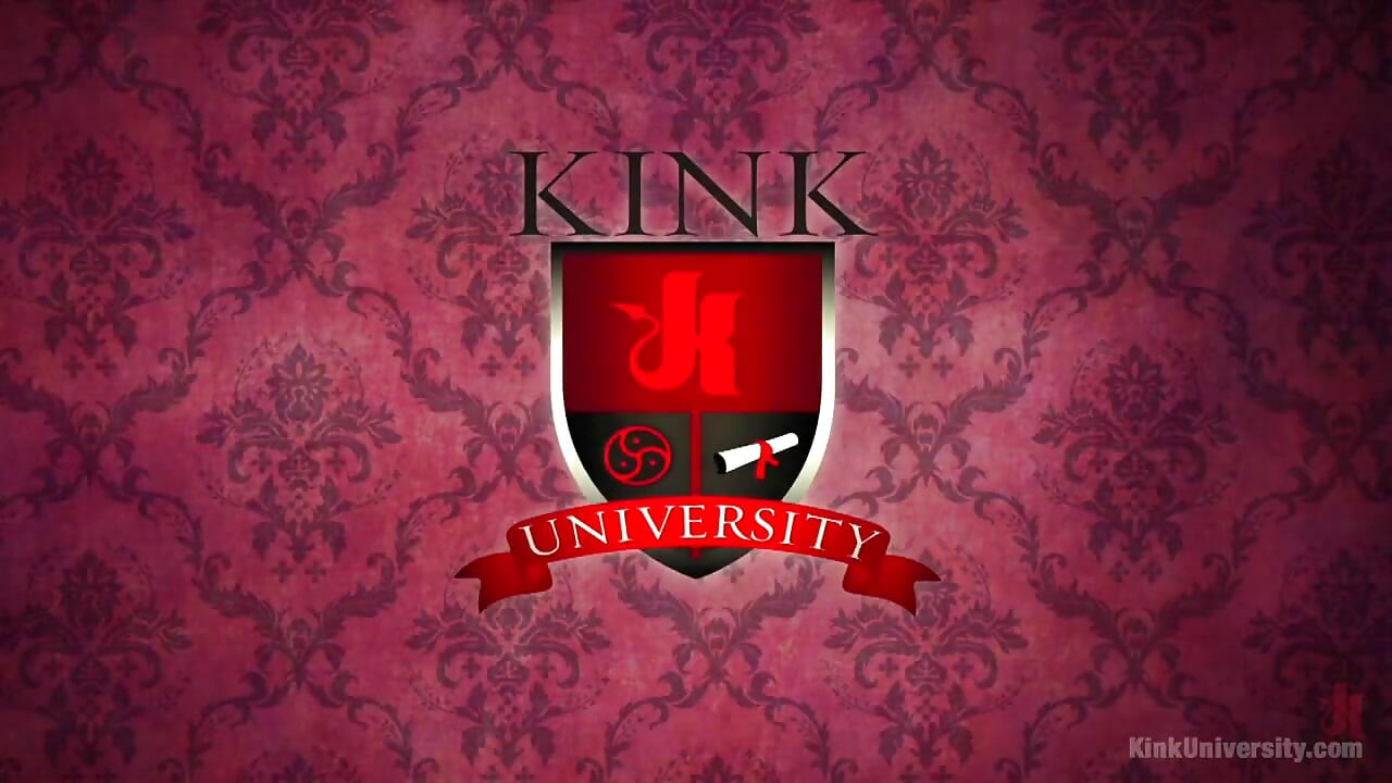 フィギング:ジンジャーといじり合う