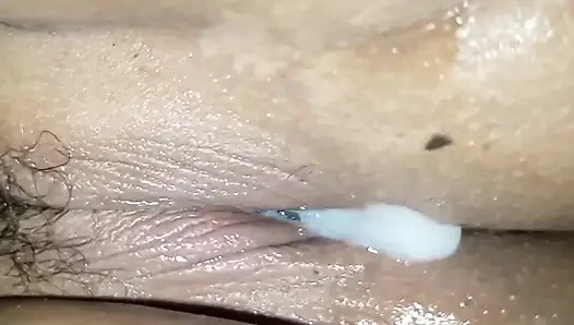 Cum crot inside beautiful widow's pussy