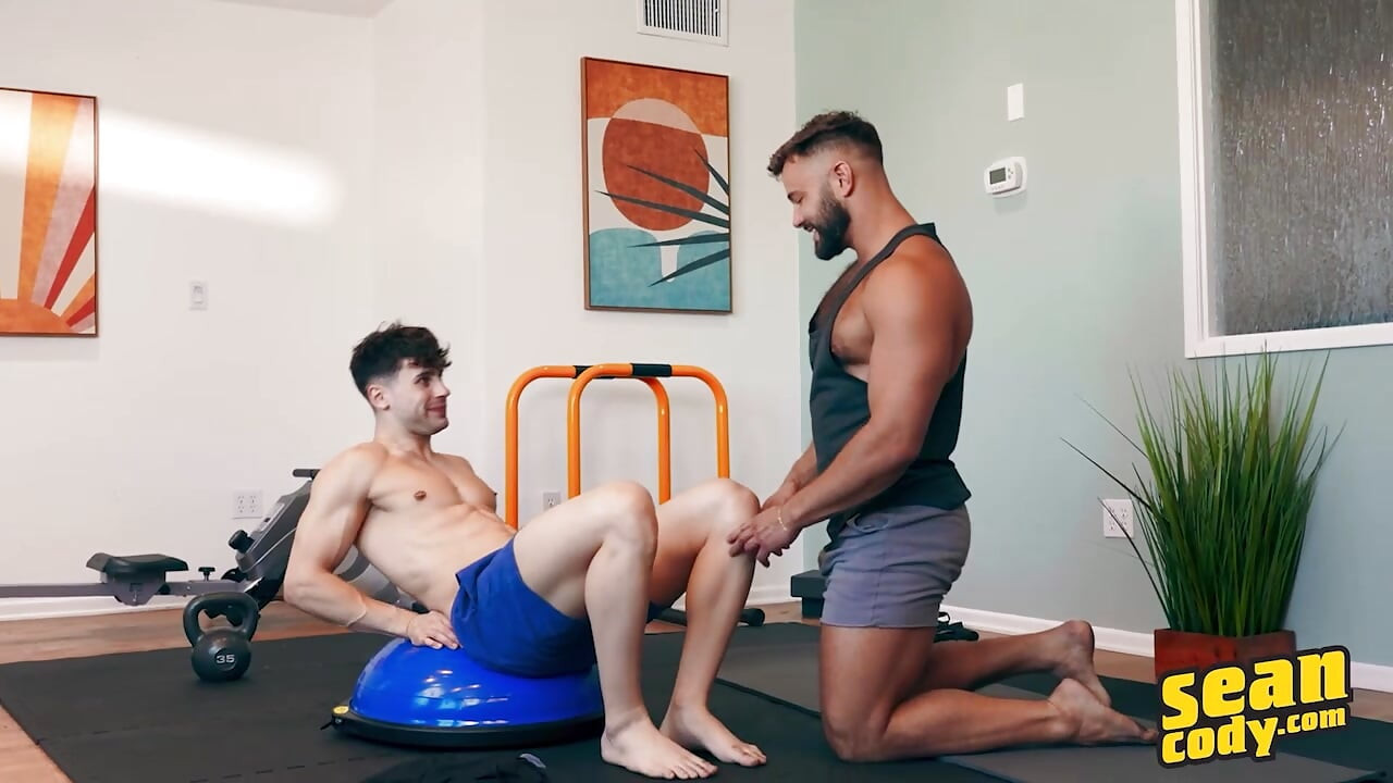 SEAN CODY - Hayden Stretches Michael At The Gym And Fucks Him Hard In A Steamy Workout Session