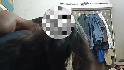 Üniversite kızı yağlanmış ve poposu