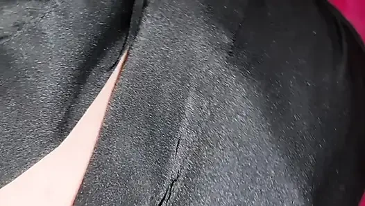 Sexy dicke ehefrau strip-show und muschi dehnen