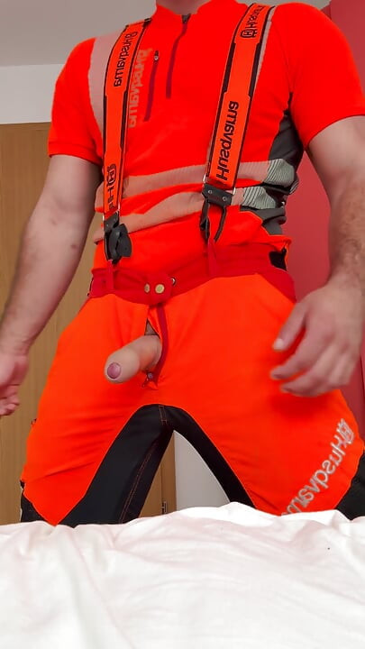 Tyler Blake Jerking off in Hivis Lumberjack Workwear - Muscle Flexes & Explosive Cumshot