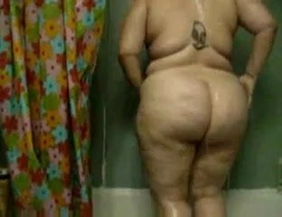 BBW Taking a Shower on Cam: Webcam Webcam Porn | xHamster