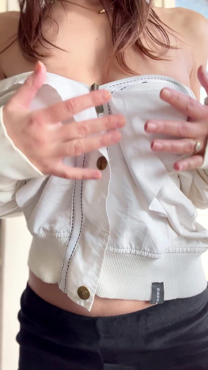 Slow Tease, Deep Build-up, Real Finish.