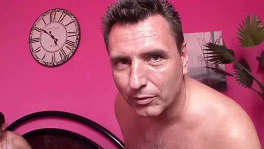 Olgun esmer ıslak grup seks partisi
