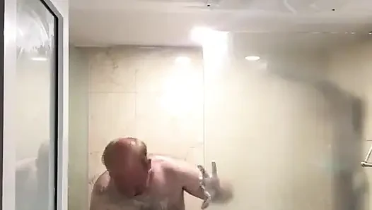 Duşta eğlence