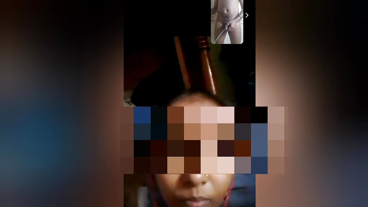 Indiana em vídeo chamada de sexo