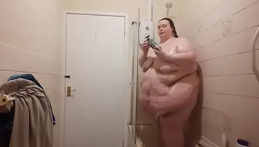 SSBBWshower and belly jiggle playing