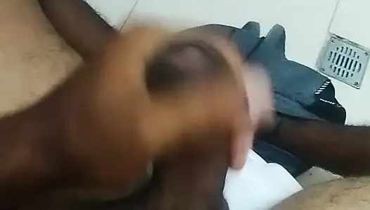 Aşırı Kamuya Açık Tuvaletler