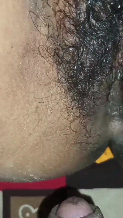 Mijn blonde poesje, mijn man zag mijn slipje en opende toen het slipje en neukte me. | Clip 1