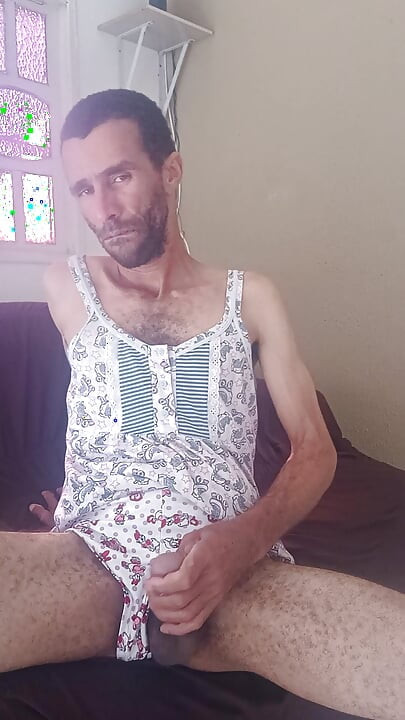 Drkanje u dnevnoj sobi dok ne svršim