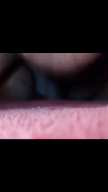 Sissygasm od debele trans žene | Isječak 1