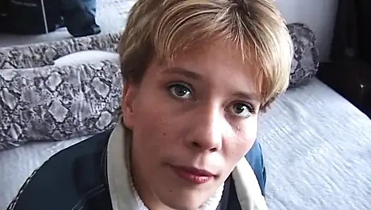 Blonde skank fingering