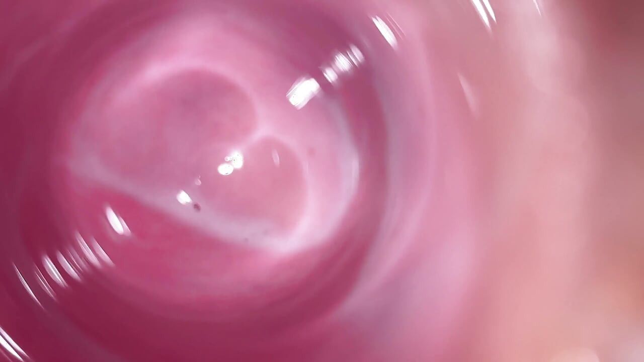 Mia의 십대 크림 같은 보지 깊숙한 카메라