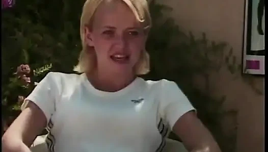 Coed fickt ihren professor, um noten zu verbessern