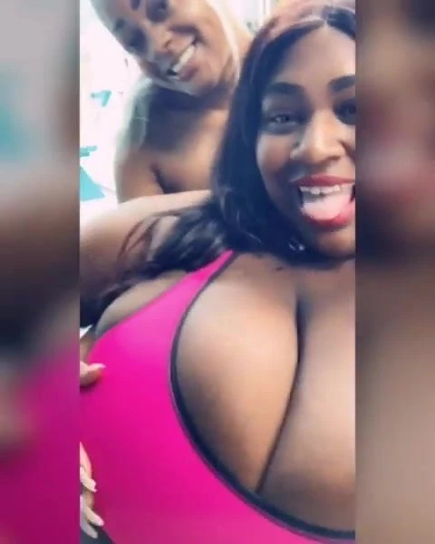 Monster bOObs