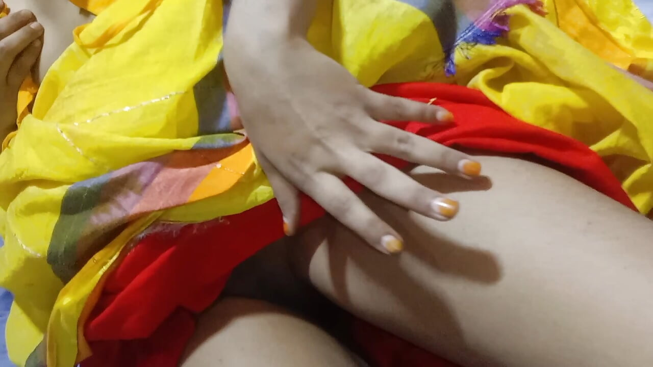 Kolkata Boudi gets pussy fingered and real hard pounding and moaning like whore