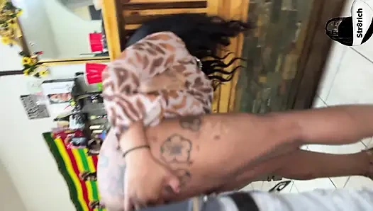 Aldatan üvey babam Houston'da bahar tatilinde barda amımı sikiyor