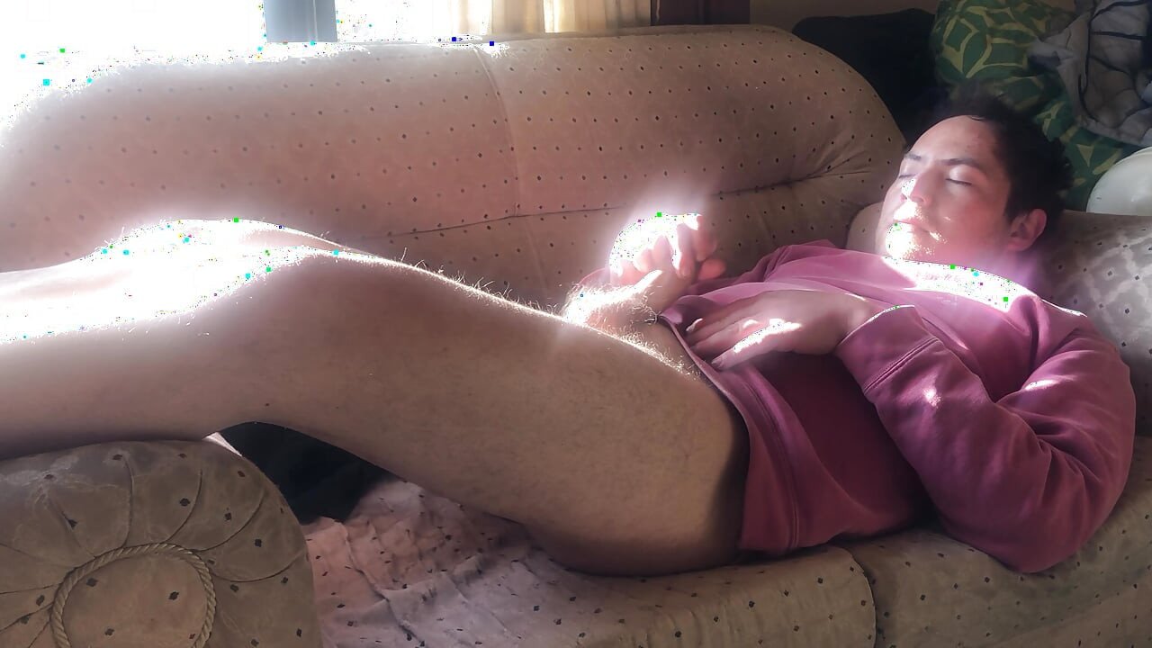 A Quick Masturbating Session in the Afternoon
