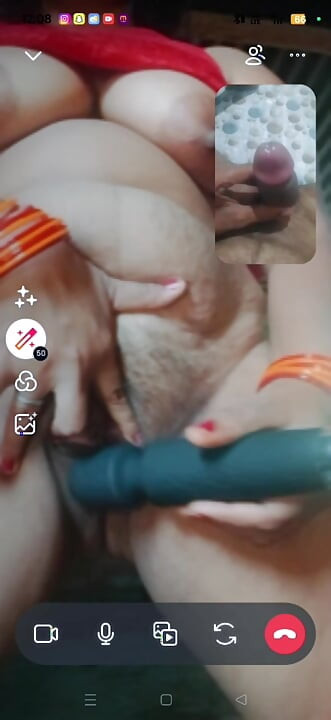 Dostępna usługa połączeń wideo Indian Village Patni Ki