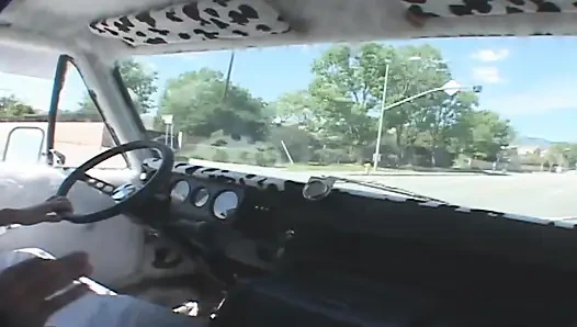 Memek gadis remaja bahenol ini dientot habis-habisan sampai dicrot di dalam