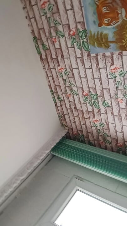 Vruće crne pantalone