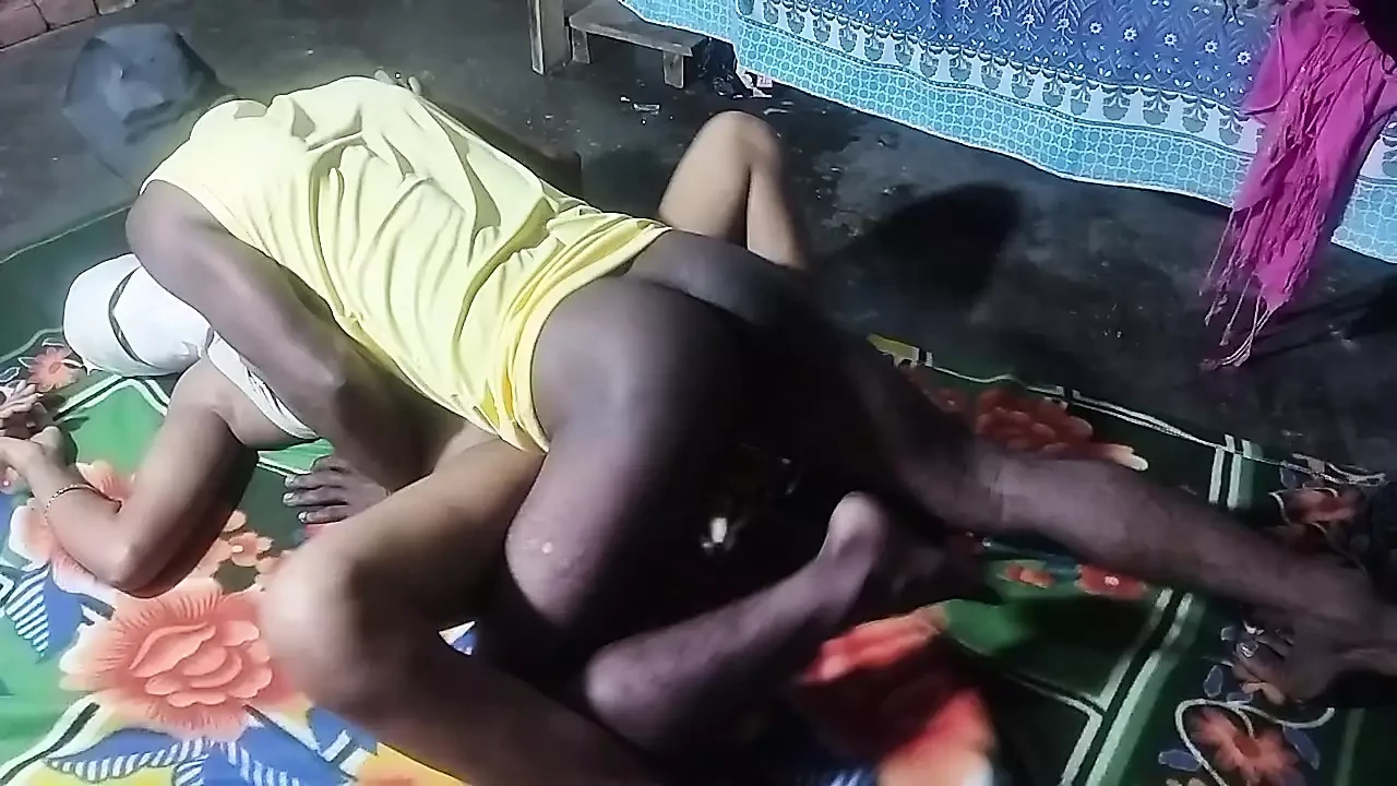 Indian Desi husband and wife fuckd in hindi