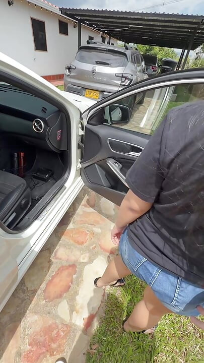 Hermosa Chica Colombiana Chupa Mi Porra Luego De Terminar Con Su Novio Cornudo
