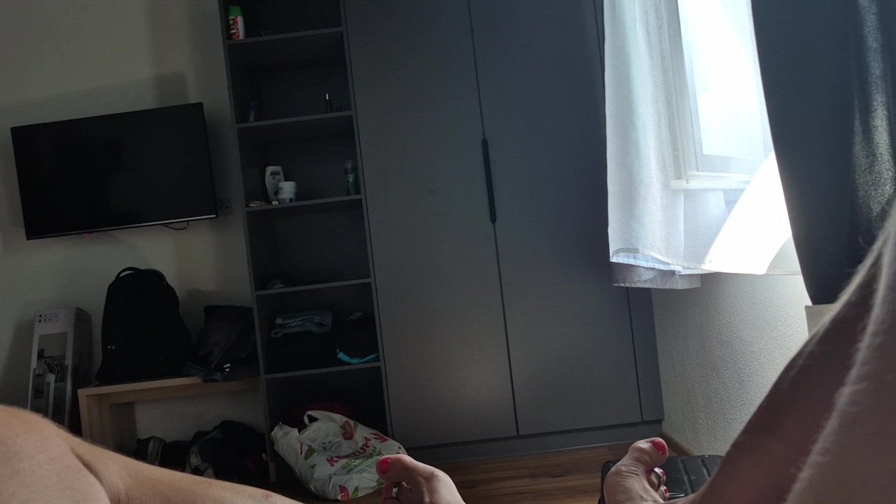 Muasin memekku pakai dildo sendirian