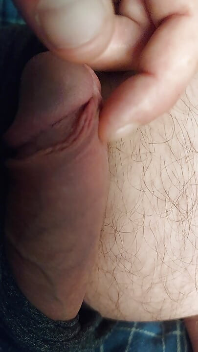 Edging male clit and labias